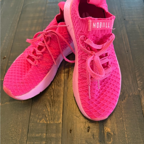 NOBULL Allday neon pink knit Sneakers size 5 - Picture 2 of 9
